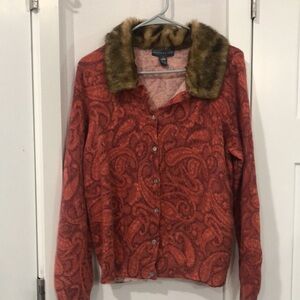 Northern Isles| Sweater| Women’s| Size XL TG| Terra-cotta paisley print. Cozy